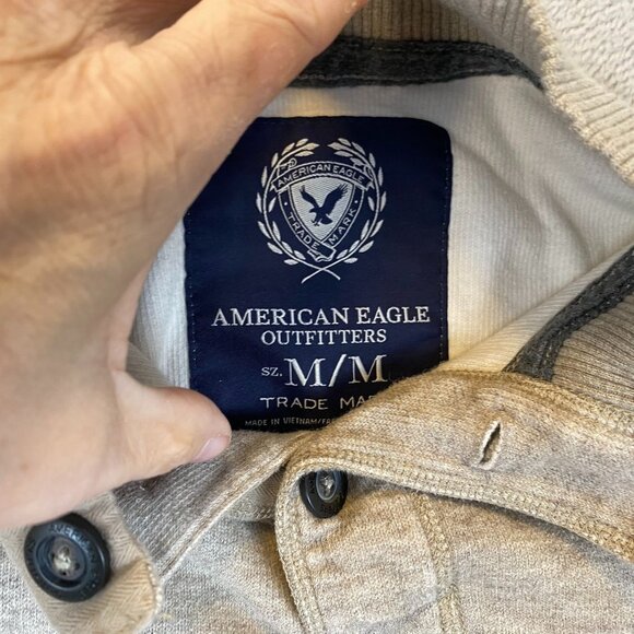 American Eagle Outfitters Men's Sweater M/M Gray Button Collar Long Sleeve Pullo - Picture 5 of 12